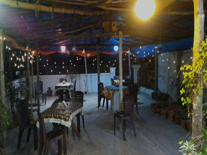 Food & Drinks 5, Hotel Ganesha, Varanasi