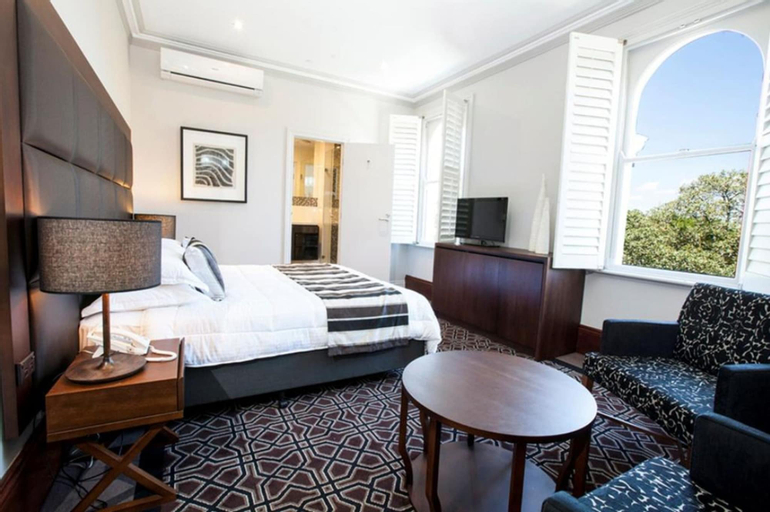 Bedroom 28