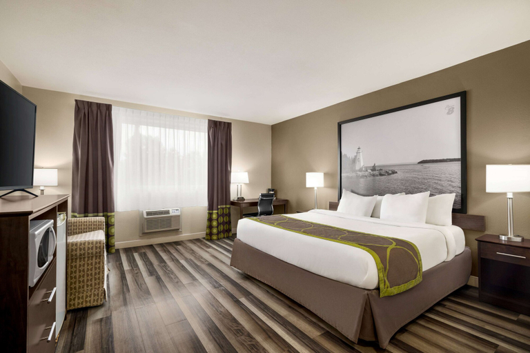 Bedroom 3, Super 8 by Wyndham Sarnia ON, Lambton