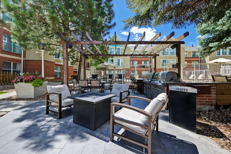 Food & Drinks 5, Homewood Suites by Hilton - Boulder, Boulder