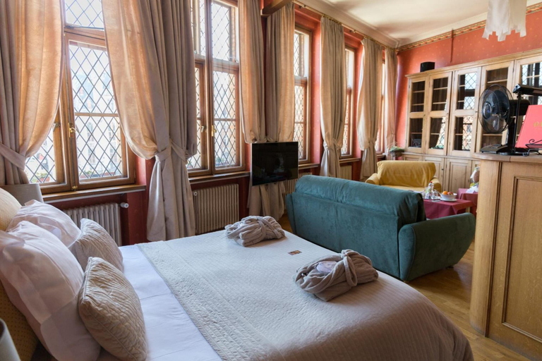 Bedroom 5, Huyze Die Maene, West-Vlaanderen