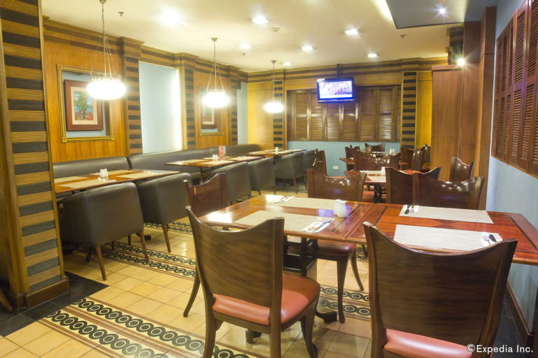 Food & Drinks 5, Herald Suites Solana, Makati City