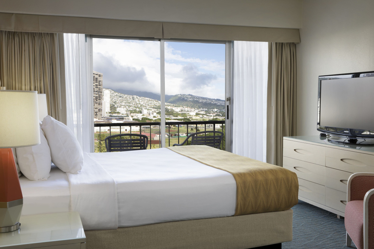Bedroom 3, Coconut Waikiki Hotel, Honolulu