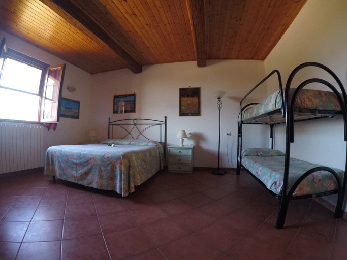 Bedroom 2, Agriturismo Barbadoro, Livorno