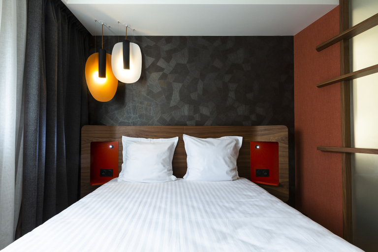 Bedroom 3, Hotel Oceania Paris Porte de Versailles, Paris