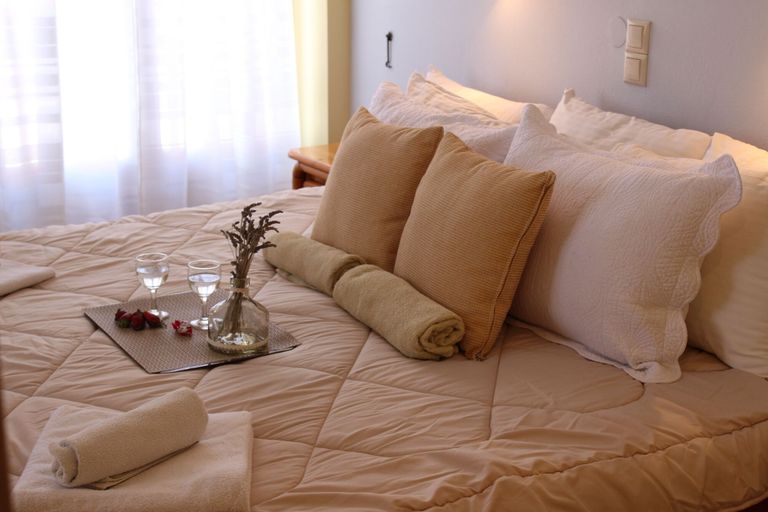 Bedroom 4, Studios Penelope, North Aegean