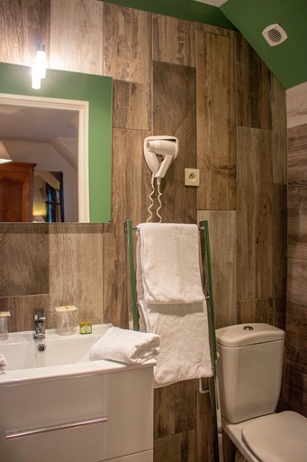 Bathroom 4, Hostellerie de la Vieille Ferme, Seine-Maritime