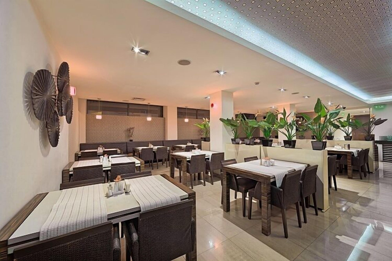 Food & Drinks 5, Hotel Cubix, Brasov