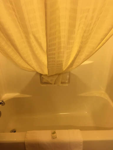 Bathroom 4, Travelodge by Wyndham Steele, Kidder