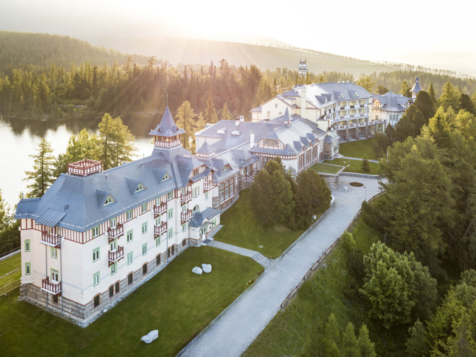 Exterior & Views 2, Grand Hotel Kempinski High Tatras, Poprad