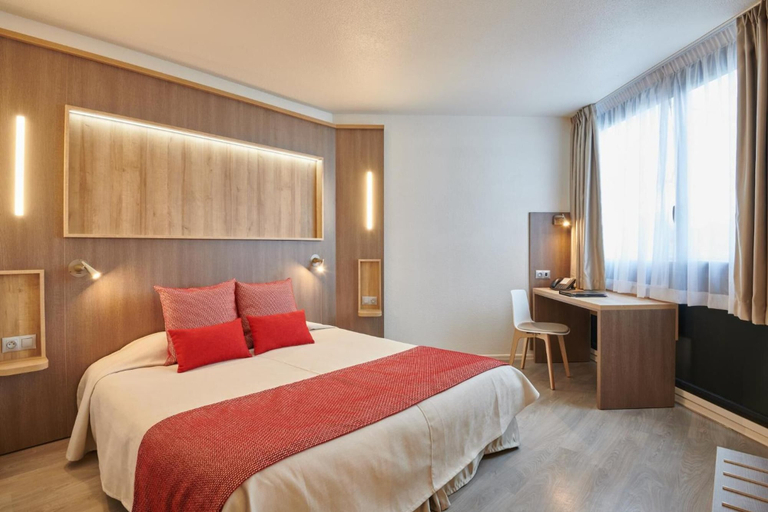 Bedroom 3, Hotel Le Bayonne, Pyrénées-Atlantiques