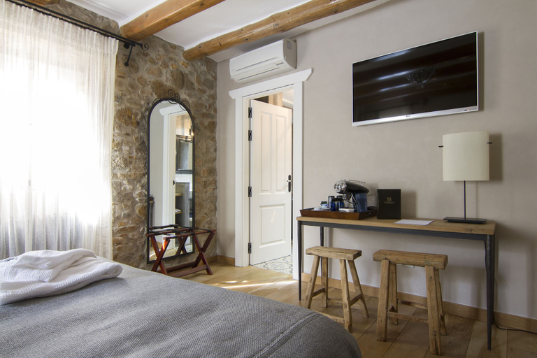 Bedroom 4, Casa Granados Boutique Hotel, Girona