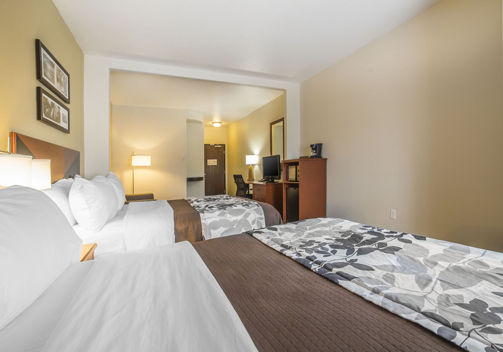 Bedroom 3, Sleep Inn & Suites Douglas, Converse