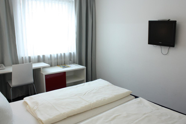 Bedroom 4, Hotel Admiral Frankfurt City Centre, Frankfurt am Main