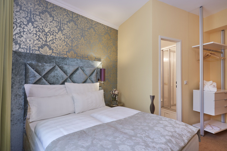 Bedroom 2, Classic Hotel Harmonie, Köln