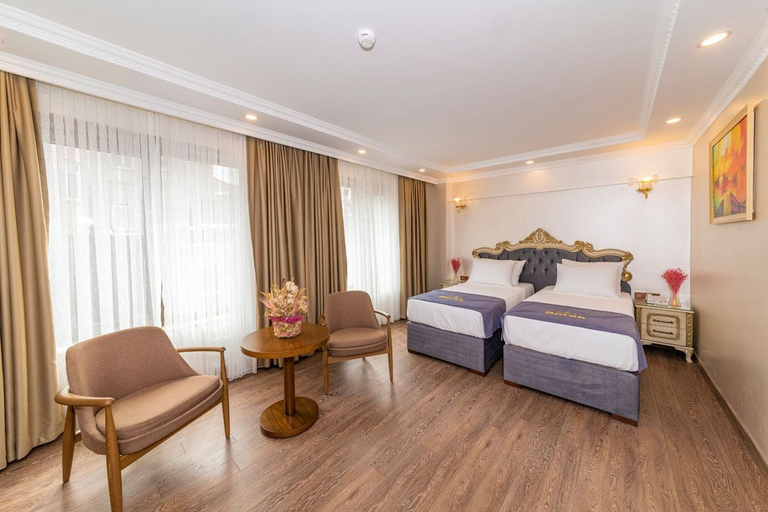 Bedroom 4, Al Madina Hotel, Beyoğlu