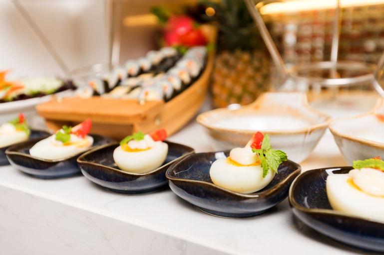 Food & Drinks 14