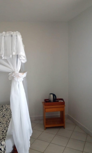 Others 5, Puya Lodge, Kajiado East