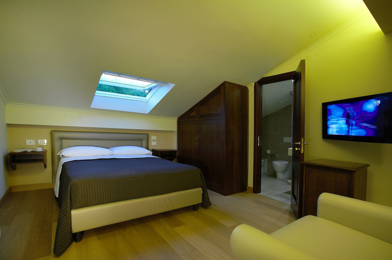 Bedroom 4, Airone Wellness Hotel, Catania