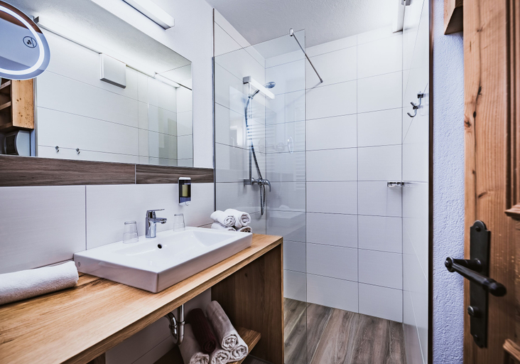 Bathroom, Margarethenstein Boutique Hotel & Apartment, Zell am See