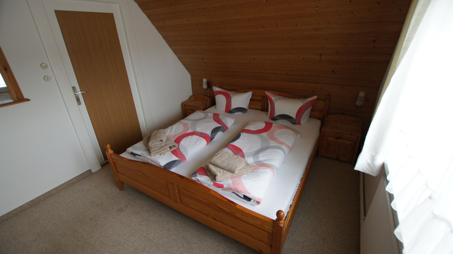 Bedroom 2, Hotel Dorfkrug Büsum - Altbauteil, Dithmarschen