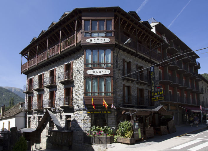 Exterior & Views 2, Hotel Pradas Ordesa, Huesca
