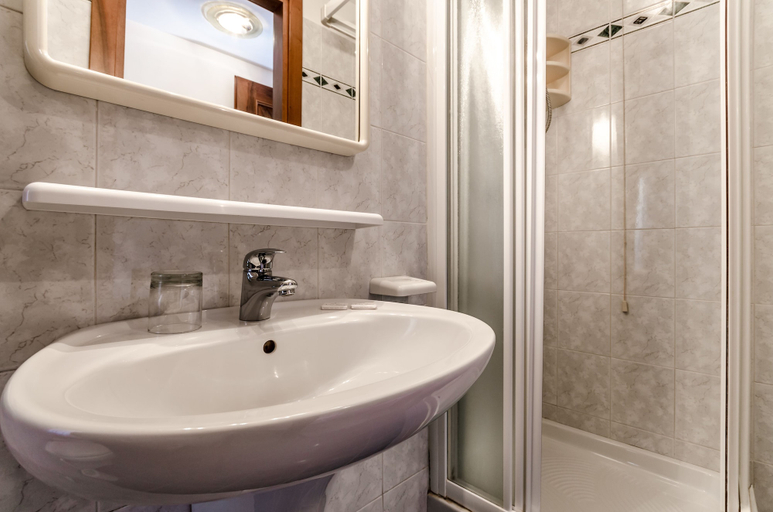Bathroom 4, Venice Apartments, Venezia