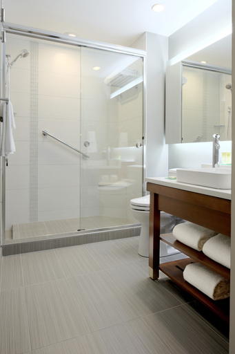 Bathroom 4, Hyatt Place Lincoln / Downtown - Haymarket, Lancaster