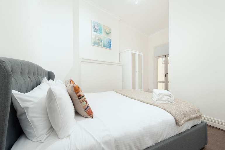 Bedroom 3, Stunning Sydney Home 10, Sydney