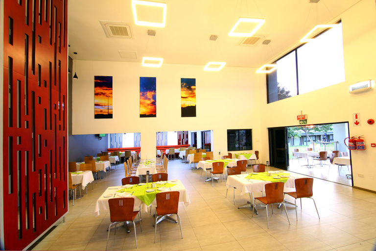Food & Drinks 5, Travelodge Kasane, Chobe