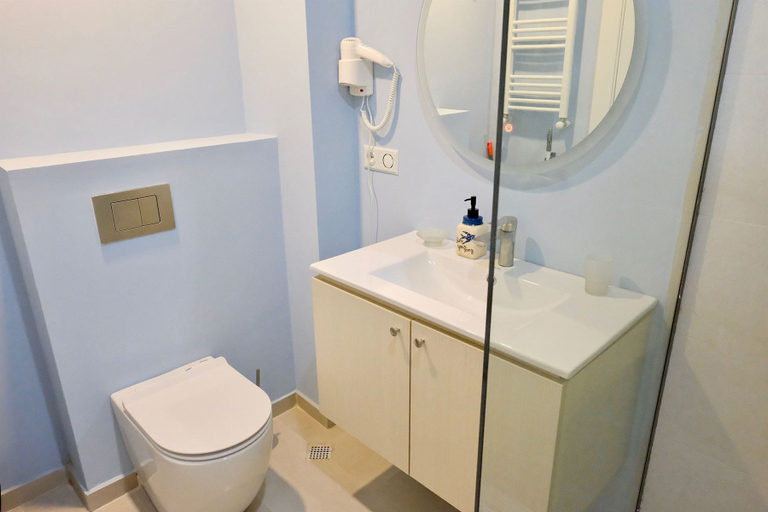 Bathroom 2, GUDASKI Apartments, Dusheti