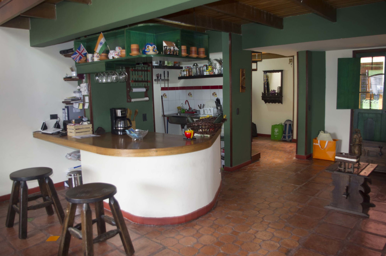 Food & Drinks, Apartaestudios Quinta Hidalga, Santafé de Bogotá