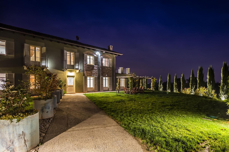 Exterior & Views 2, Casale Dell Acero Rosso 10, Asti