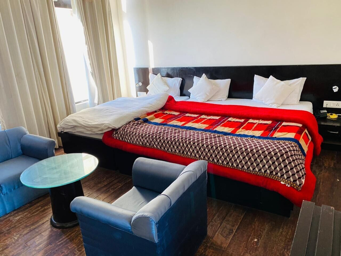Bedroom 2, Hotel Shivalik - Best Himalaya View Hotel In Almora', Almora