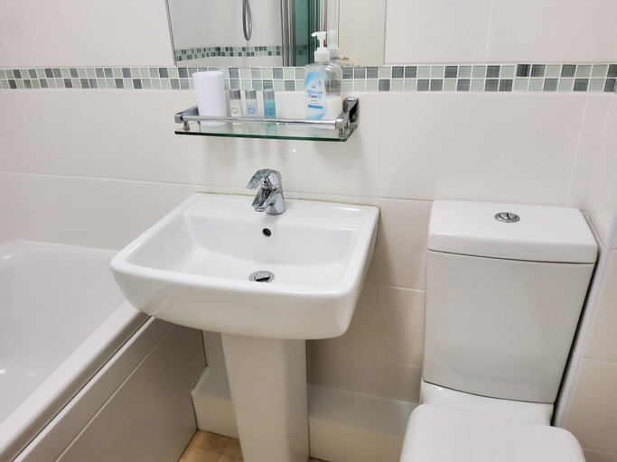 Bathroom 4, Saltburn Holidays Jasmine Cottage, Redcar and Cleveland
