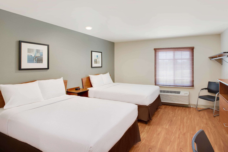 Bedroom 3, WoodSpring Suites Lake Charles, Calcasieu