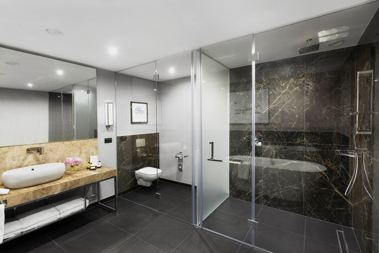 Bathroom 4, InterContinental Hotels SOFIA by IHG, Stolichna
