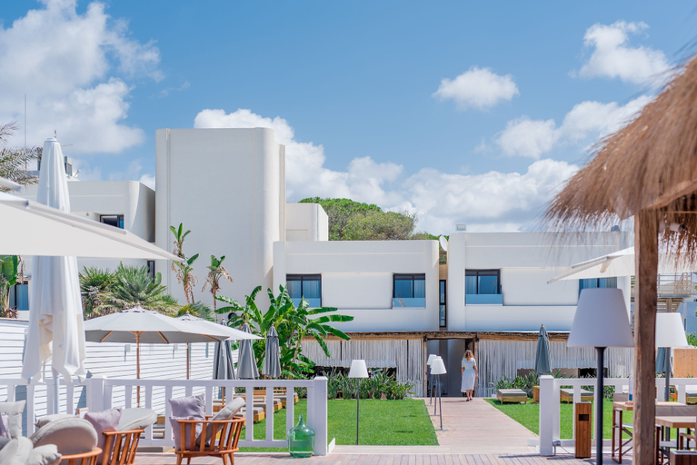 Exterior & Views 2, Cumeja - Beach Club & Hotel, Caserta