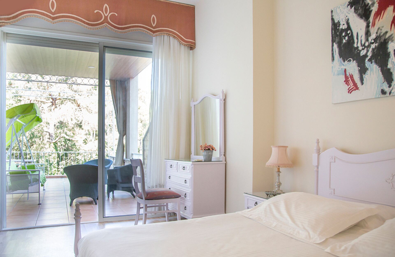 Bedroom 2, Merry Land Hotel, El Metn