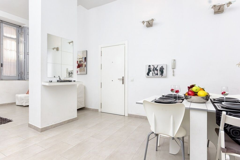 Others 4, Apartamento Montaño, Málaga