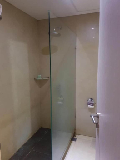 Bathroom, Hotel Dragon Inn by SHM, Central Jakarta