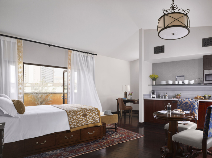 Bedroom 26