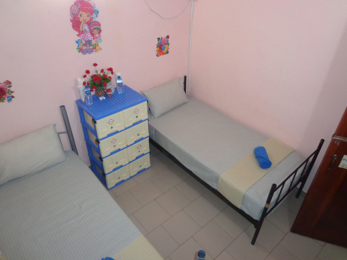 Bedroom 2, A4 Residence Colombo Airport - Hostel, Katana