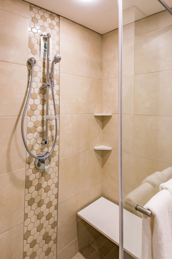 Bathroom 5, Town Lodge Windhoek, Windhoek East