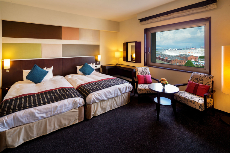 Bedroom 3, Navios Yokohama, Yokohama