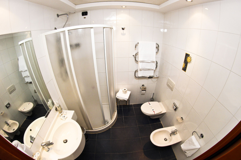 Bathroom 5, Best Western Hotel Class, Catanzaro