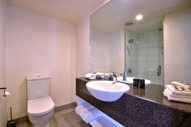 Bathroom 4, Melbourne Lodge, Queenstown-Lakes
