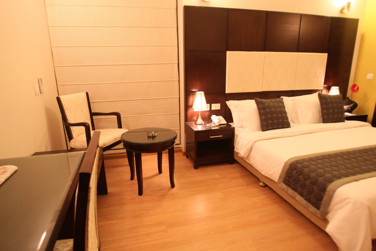 Bedroom 3, Emblem Hotel, New Friends Colony, Delhi