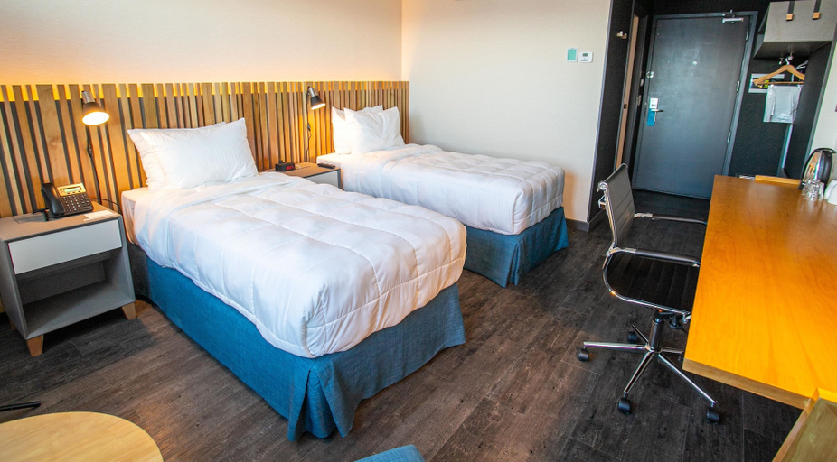 Bedroom 3, Hampton by Hilton Bariloche, Bariloche