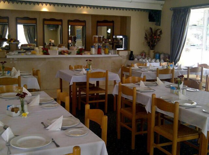 Food & Drinks 4, The Russel Hotel, Eden